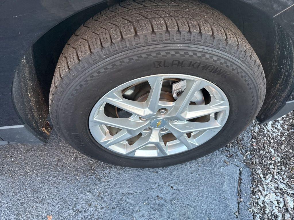 used 2022 Chevrolet Equinox car, priced at $19,317