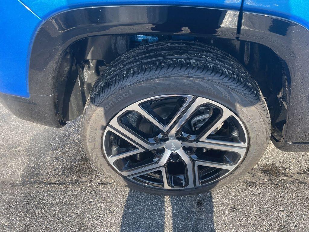used 2024 Jeep Compass car, priced at $25,599