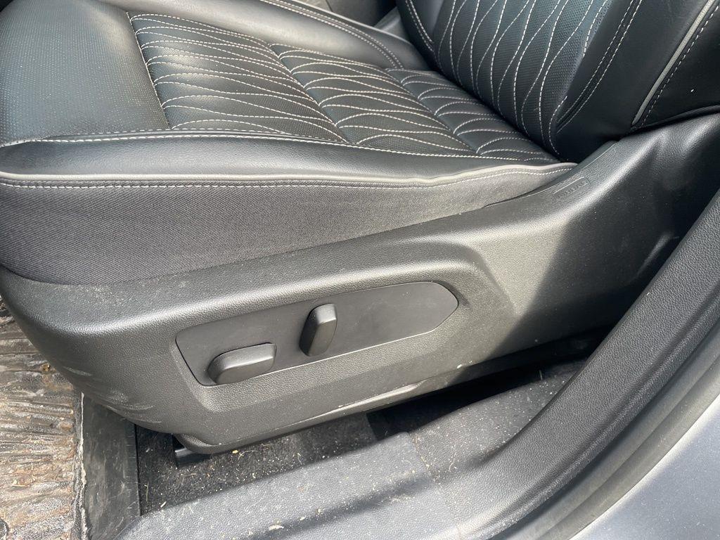 used 2022 Buick Envision car, priced at $24,895