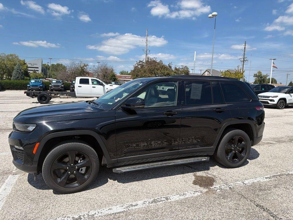 used 2023 Jeep Grand Cherokee car, priced at $31,295