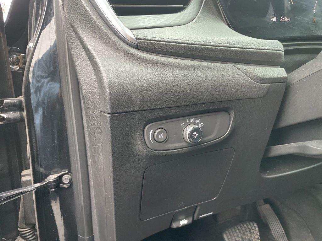 used 2024 Buick Encore GX car, priced at $21,250