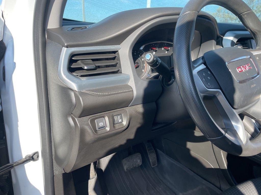 used 2023 GMC Acadia car, priced at $27,655