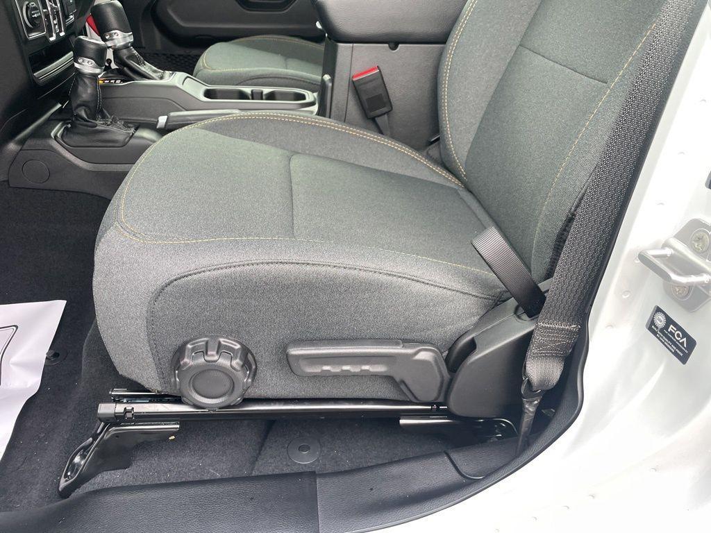 new 2026 Jeep Gladiator car, priced at $44,491