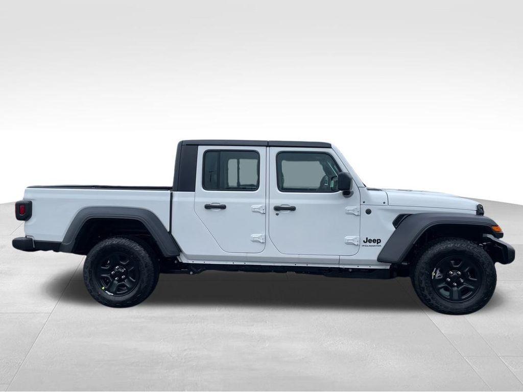 new 2026 Jeep Gladiator car, priced at $44,491