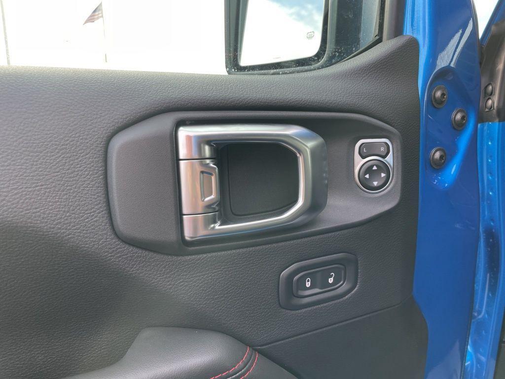 new 2026 Jeep Gladiator car, priced at $61,005