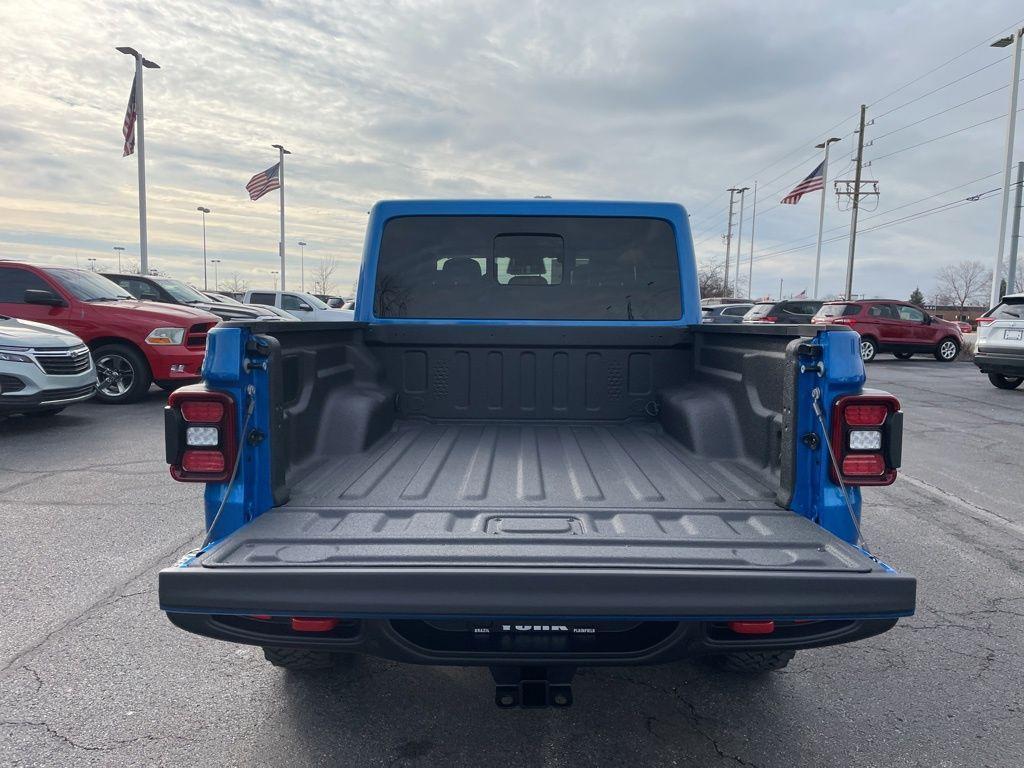 new 2026 Jeep Gladiator car, priced at $61,005