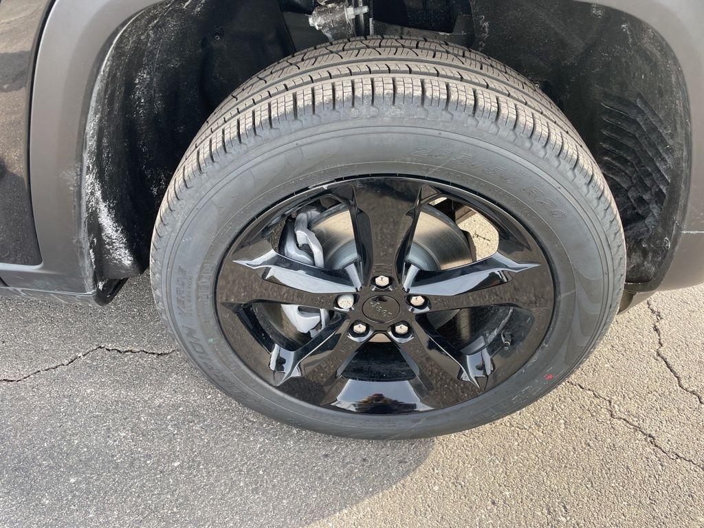 new 2026 Jeep Grand Cherokee car, priced at $46,581