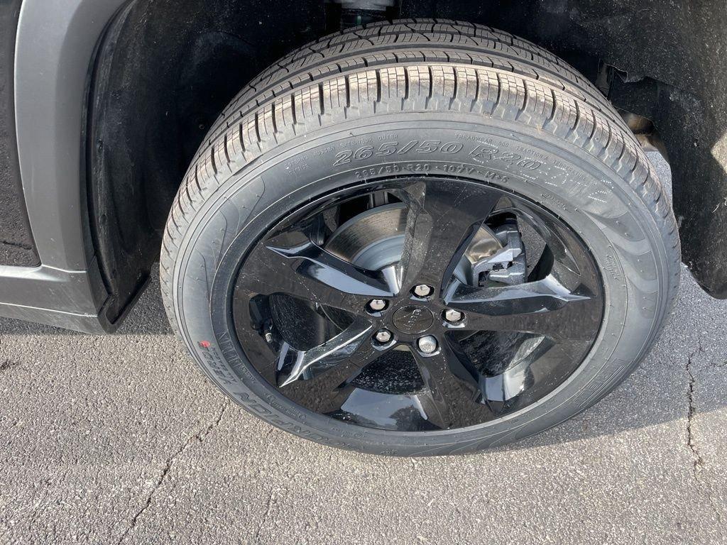 new 2026 Jeep Grand Cherokee car, priced at $46,581