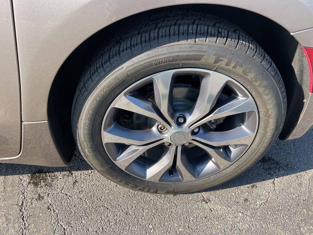 used 2017 Chrysler Pacifica car, priced at $11,988