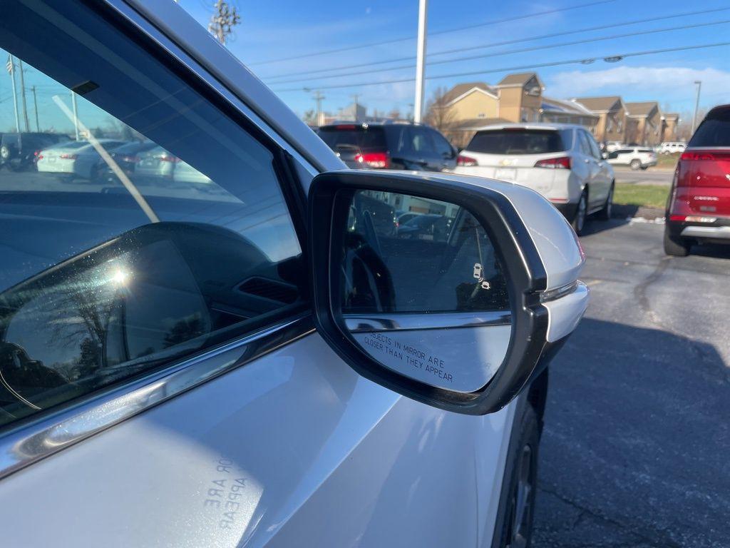 used 2021 Honda CR-V car, priced at $22,296