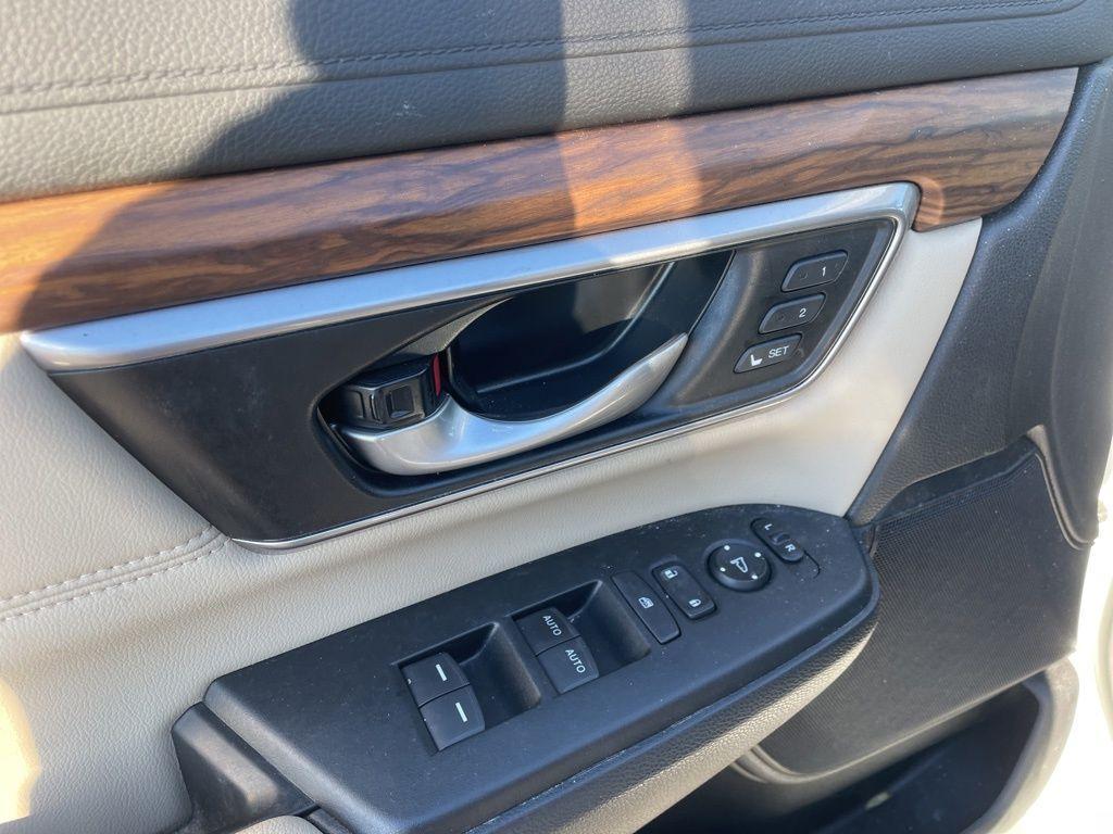 used 2021 Honda CR-V car, priced at $22,296
