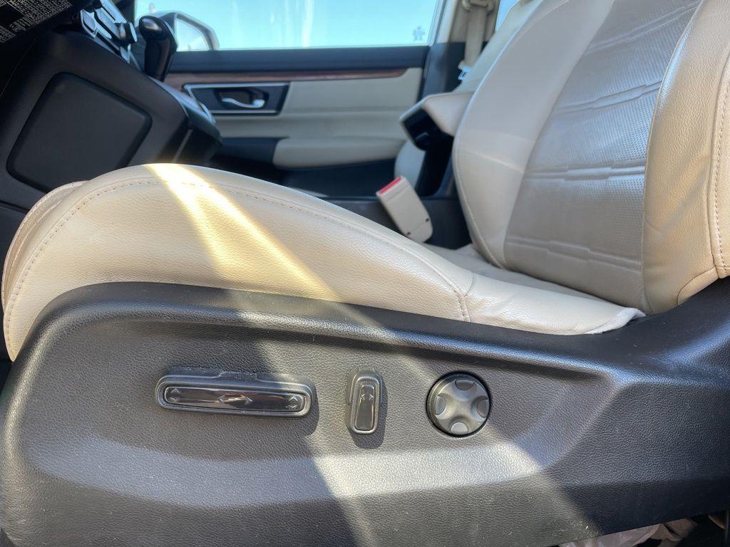 used 2021 Honda CR-V car, priced at $22,296