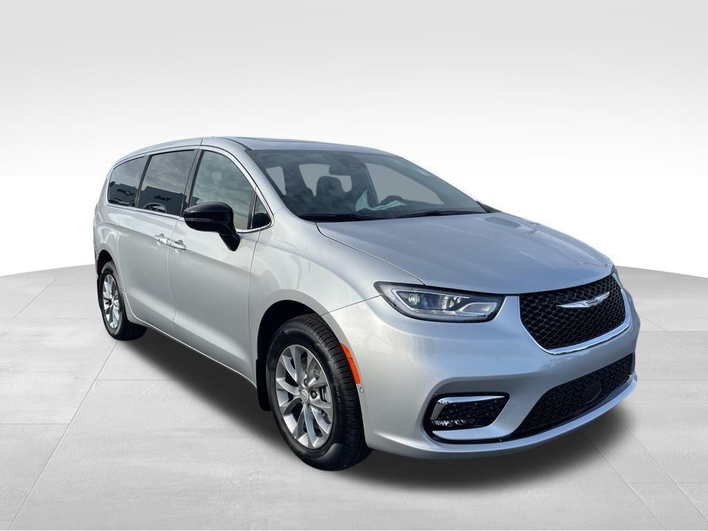 new 2026 Chrysler Pacifica car, priced at $46,995
