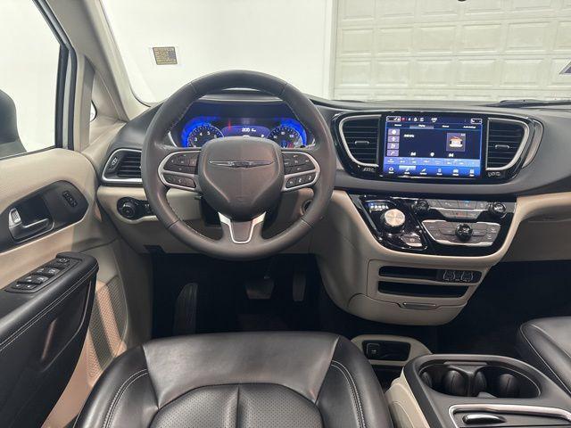 used 2023 Chrysler Pacifica car, priced at $25,988