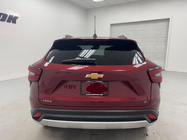 used 2024 Chevrolet Trax car, priced at $20,278