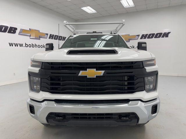 new 2025 Chevrolet Silverado 3500 car, priced at $48,565