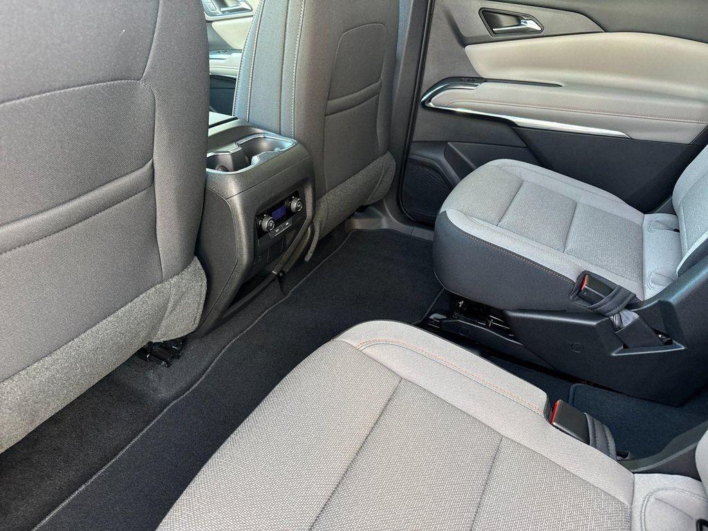 new 2026 Chevrolet Traverse car, priced at $47,659