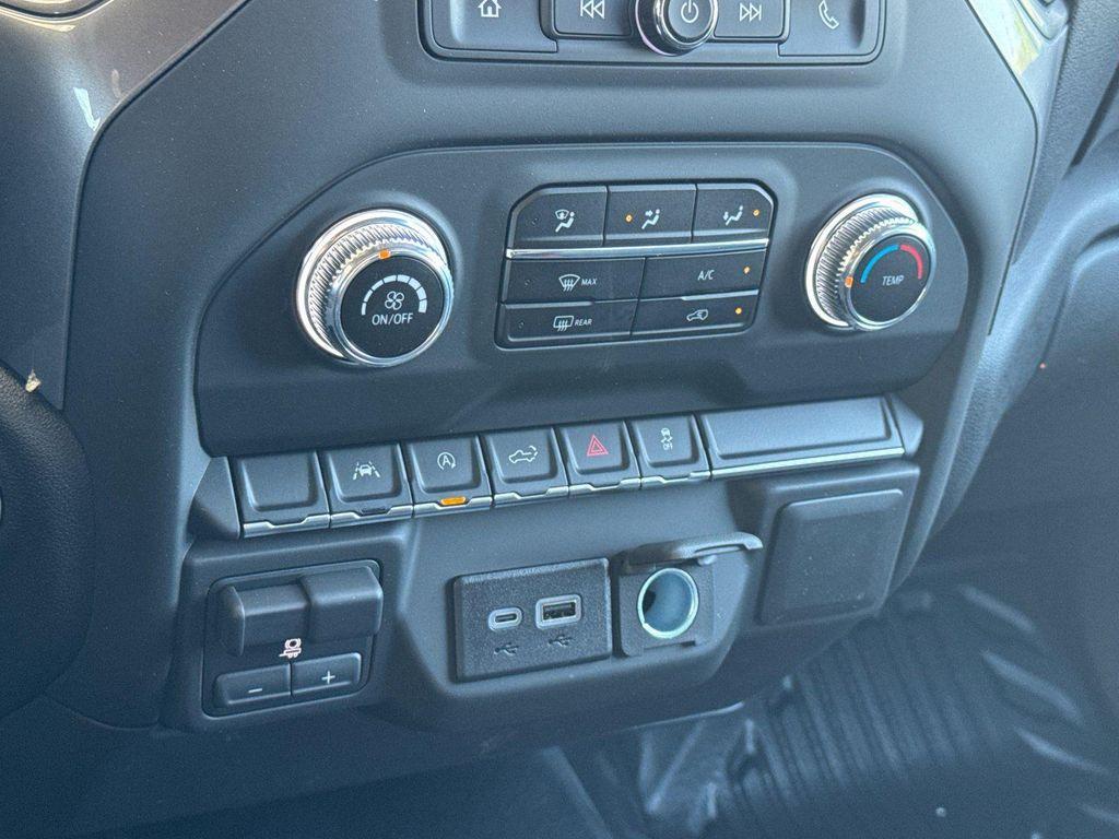 new 2025 GMC Sierra 1500 car, priced at $38,150