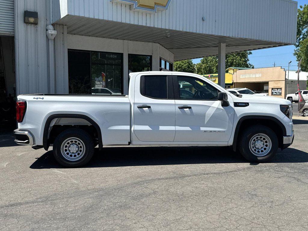 new 2025 GMC Sierra 1500 car, priced at $38,150