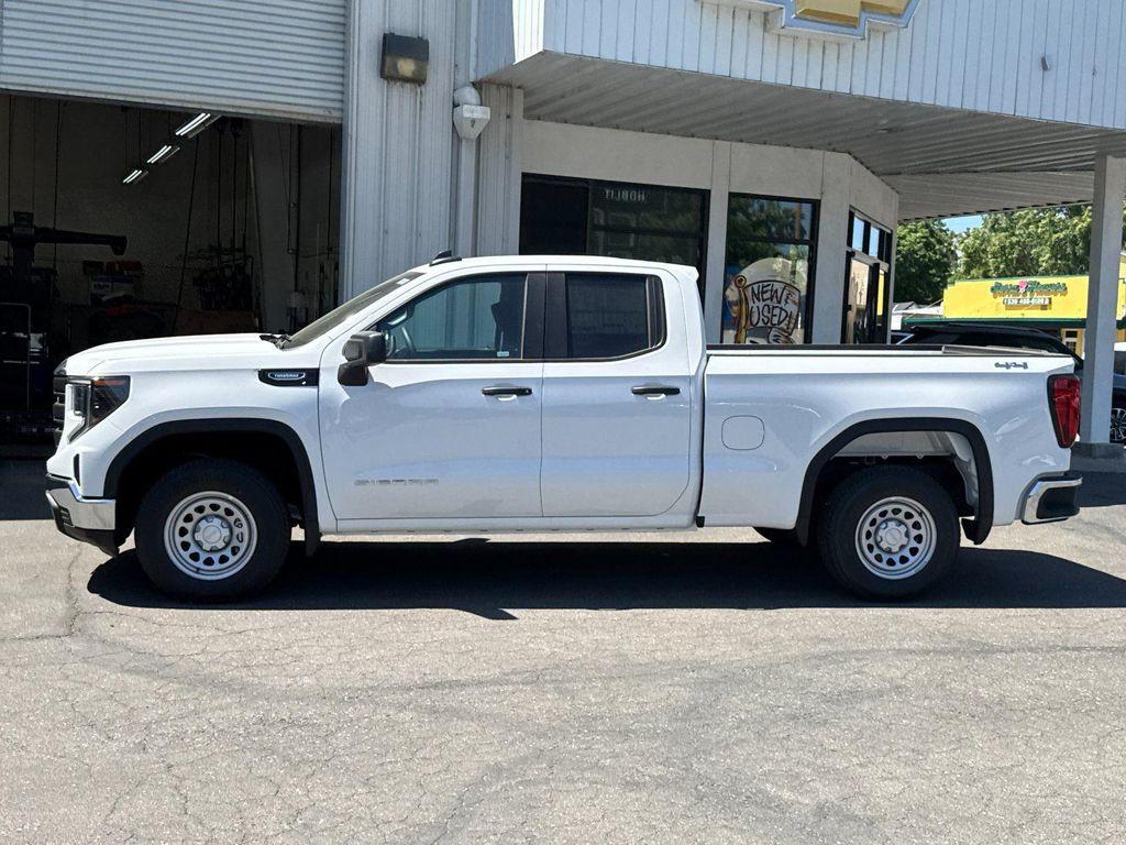 new 2025 GMC Sierra 1500 car, priced at $38,150