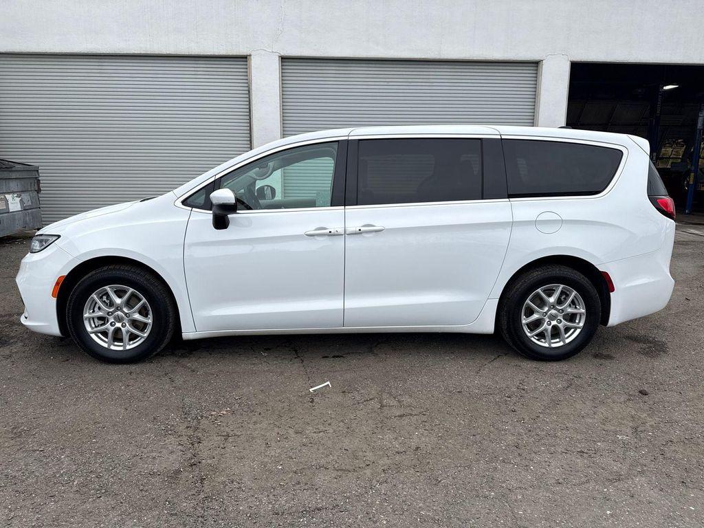 used 2023 Chrysler Pacifica car, priced at $21,800