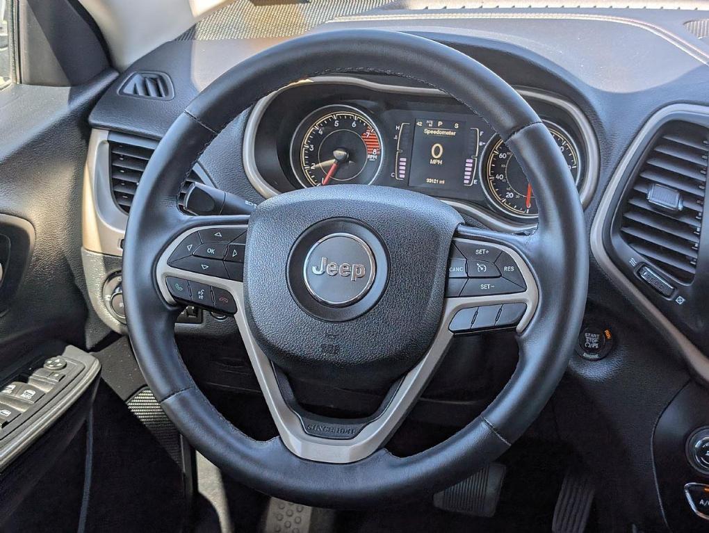 used 2016 Jeep Cherokee car, priced at $13,440