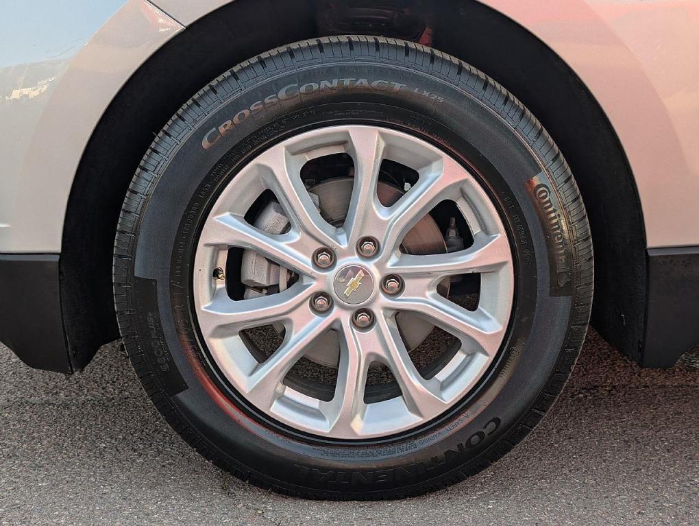 used 2021 Chevrolet Equinox car, priced at $17,651