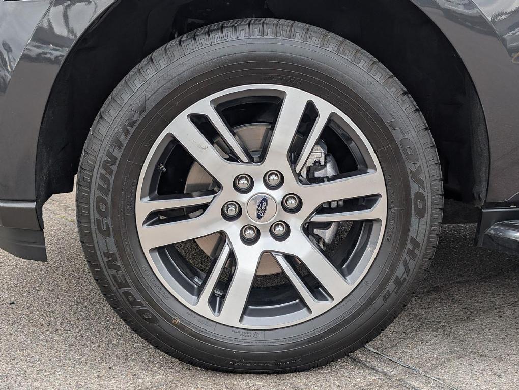 used 2022 Ford Expedition Max car, priced at $42,990