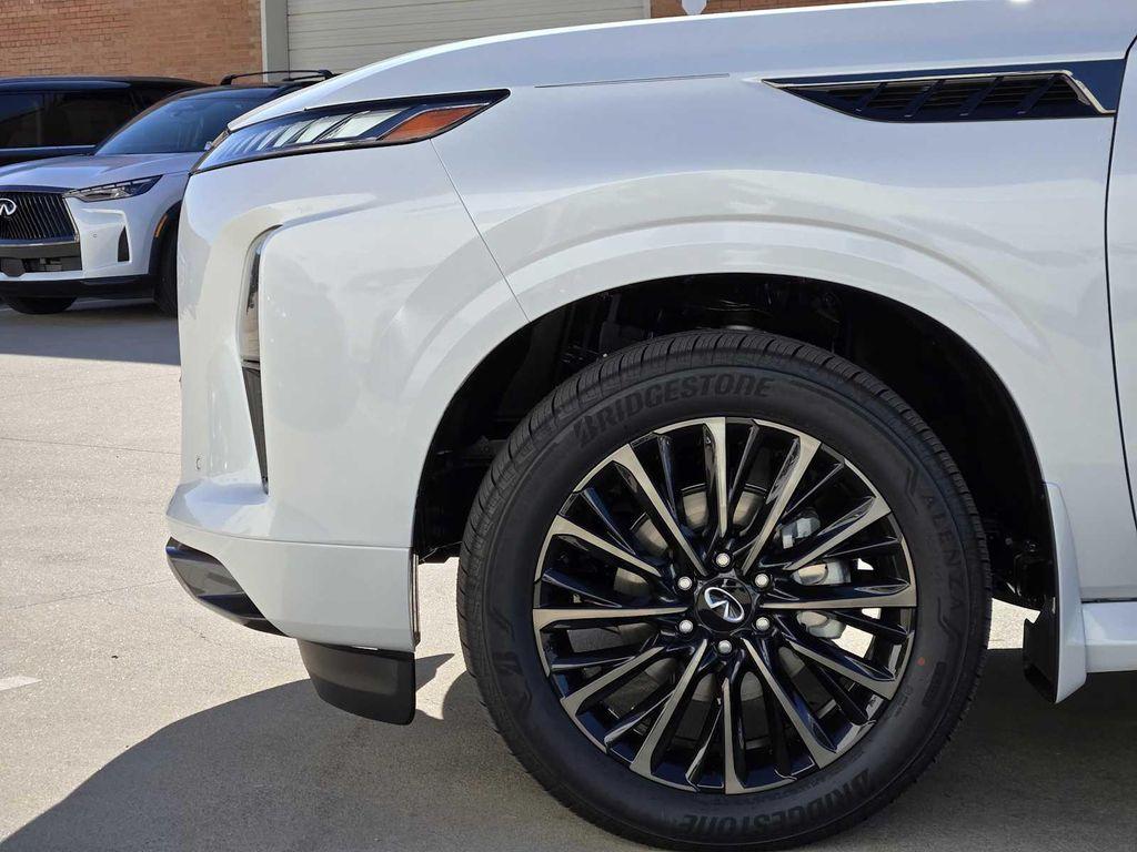 new 2026 INFINITI QX80 car, priced at $118,855