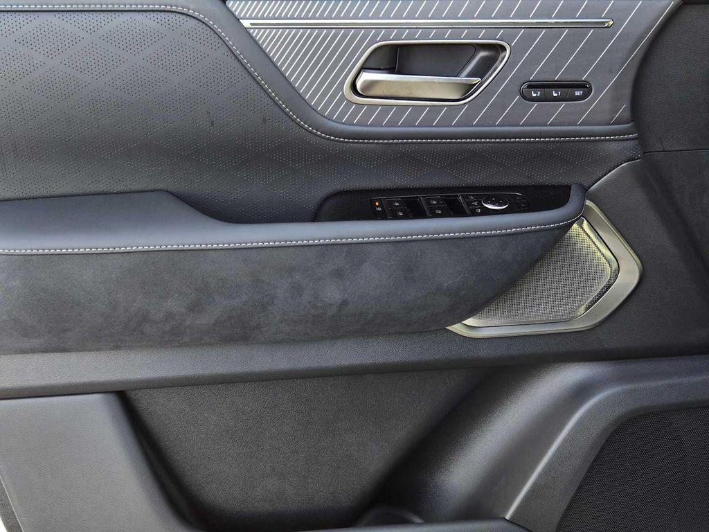 new 2026 INFINITI QX80 car, priced at $115,860