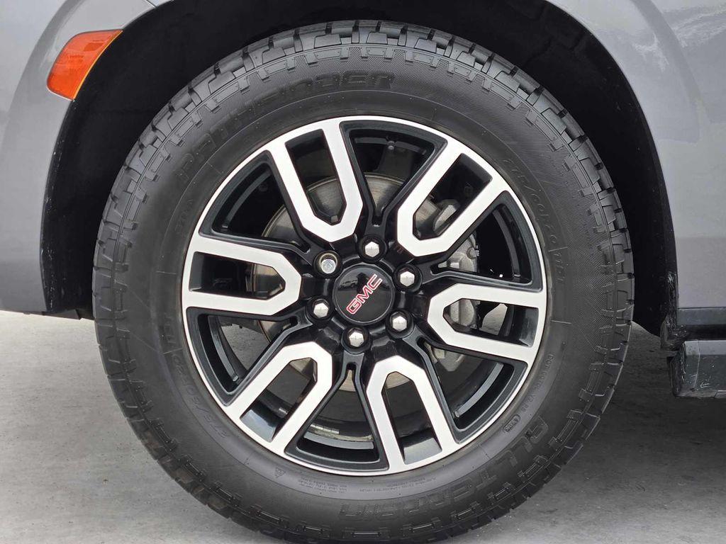 used 2021 GMC Yukon car, priced at $42,988