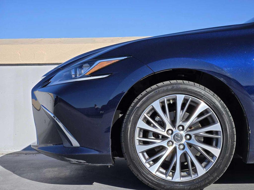 used 2019 Lexus ES 350 car, priced at $26,899