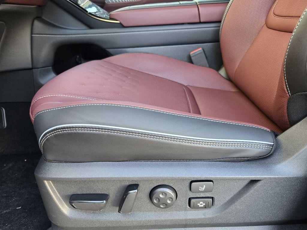 new 2026 INFINITI QX80 car, priced at $135,645