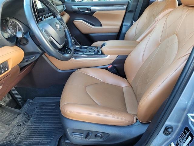 used 2022 Toyota Highlander car, priced at $42,490