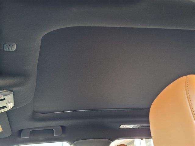 used 2022 Toyota Highlander car, priced at $42,490