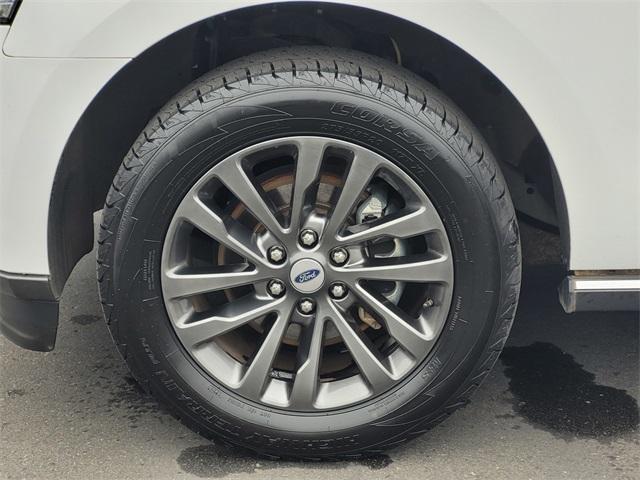 used 2021 Ford Expedition car, priced at $36,259