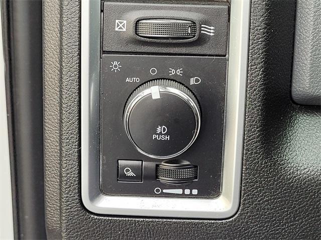 used 2019 Ram 1500 Classic car, priced at $21,888