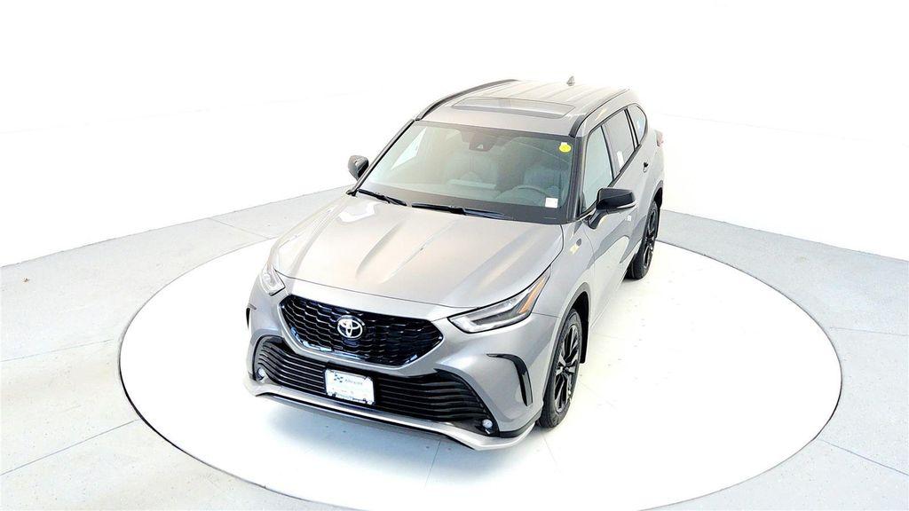 new 2026 Toyota Highlander car, priced at $49,903