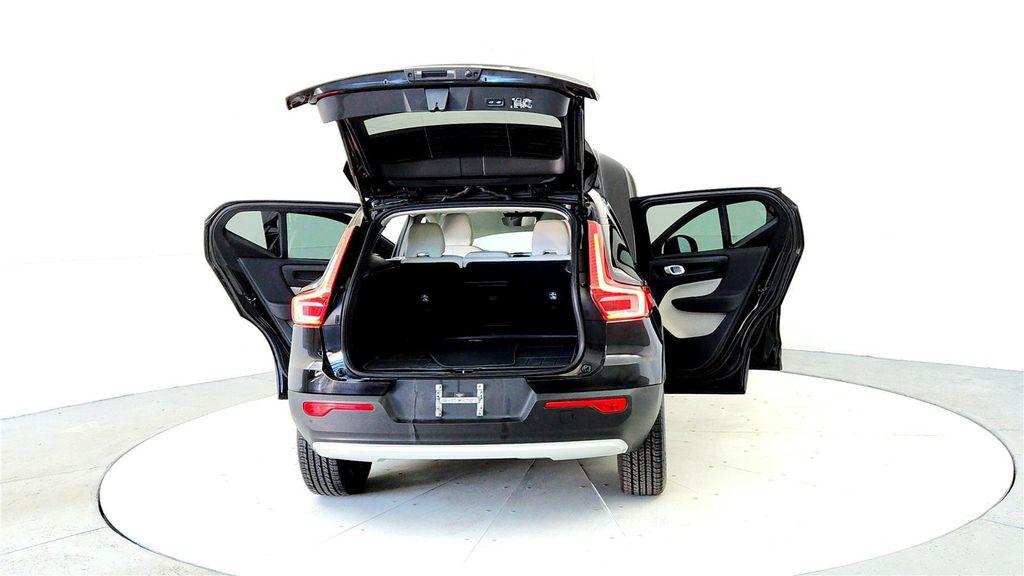 used 2021 Volvo XC40 car, priced at $20,985