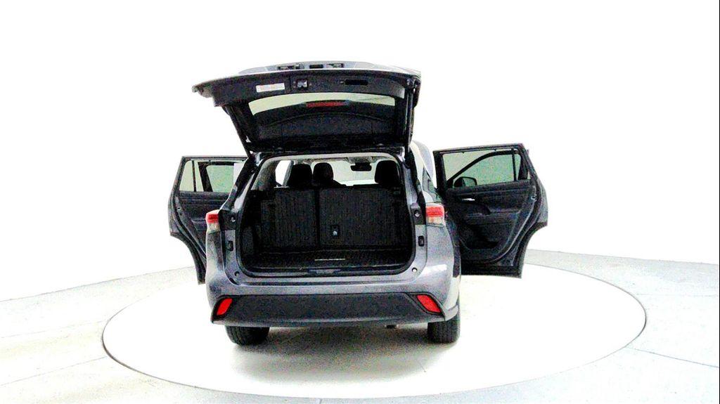used 2023 Toyota Highlander car, priced at $32,395