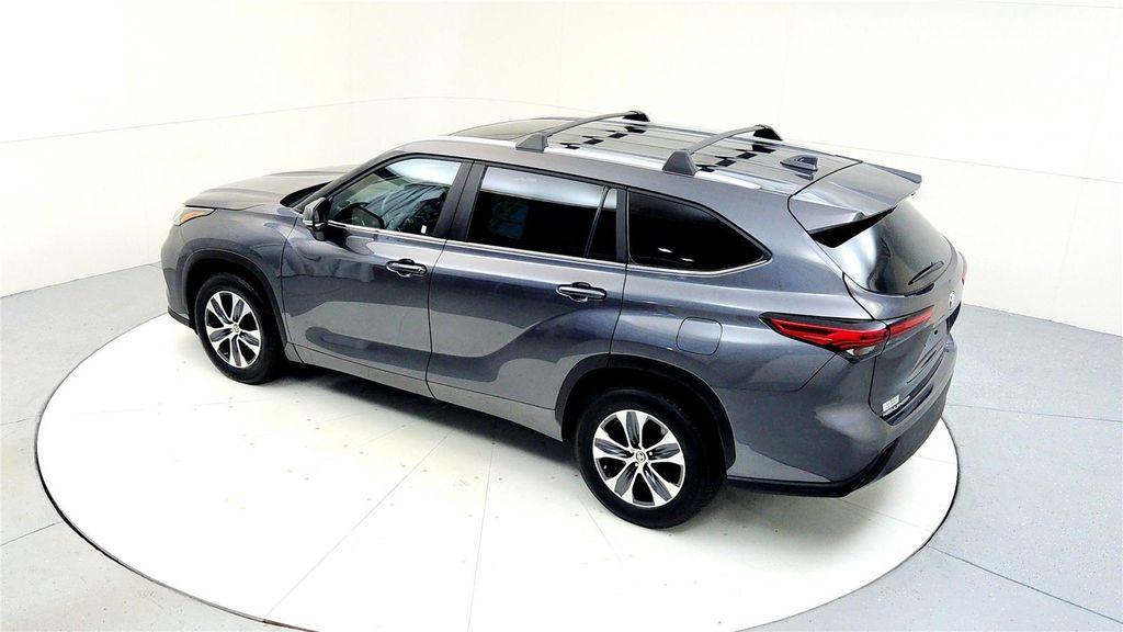 used 2023 Toyota Highlander car, priced at $32,395
