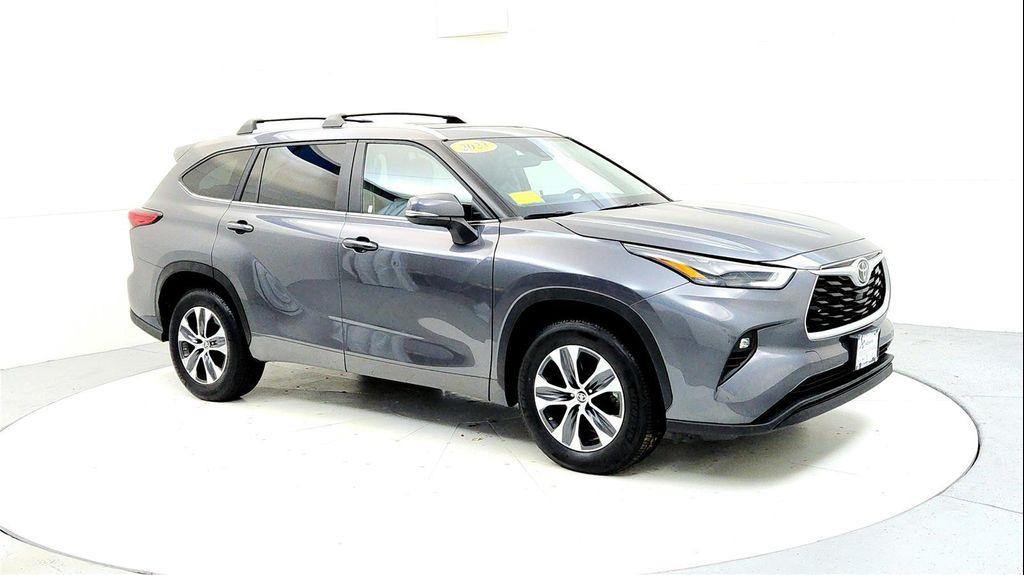 used 2023 Toyota Highlander car, priced at $32,395