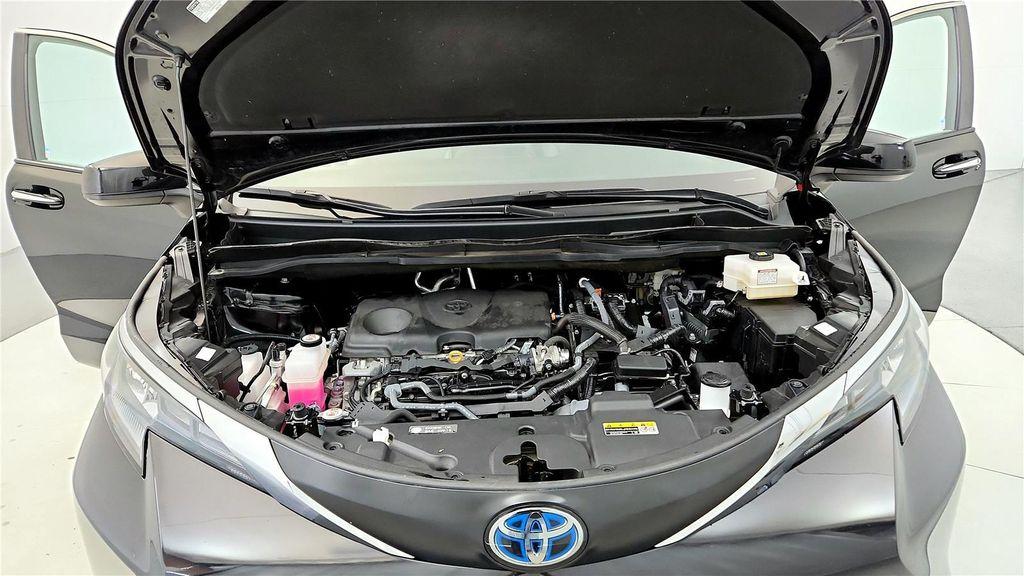 used 2024 Toyota Sienna car