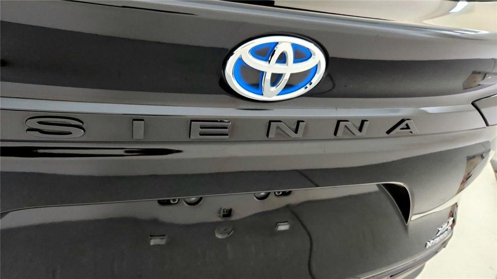used 2024 Toyota Sienna car