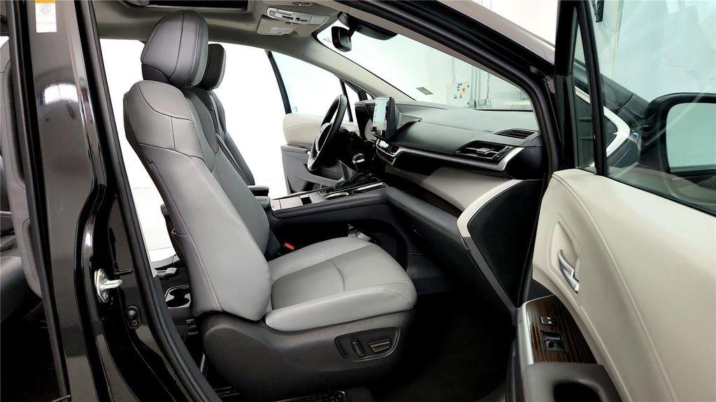 used 2024 Toyota Sienna car
