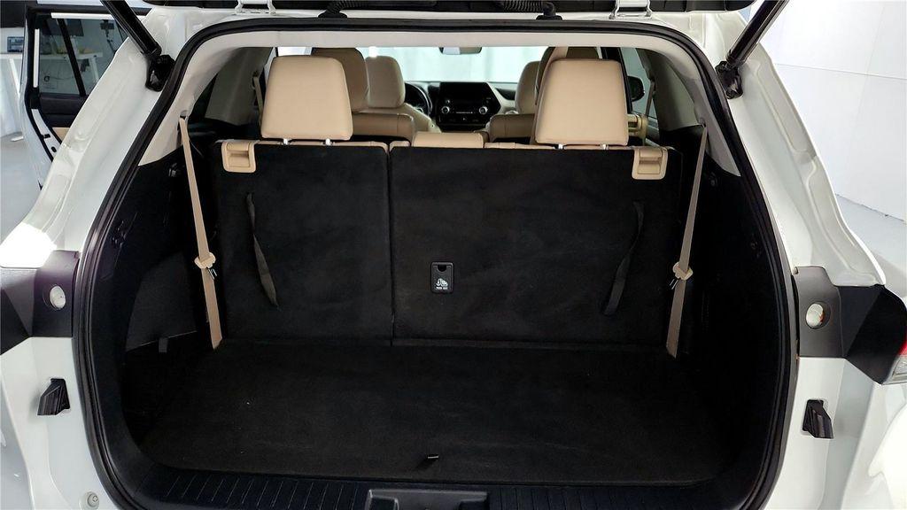 used 2023 Toyota Highlander car, priced at $36,485