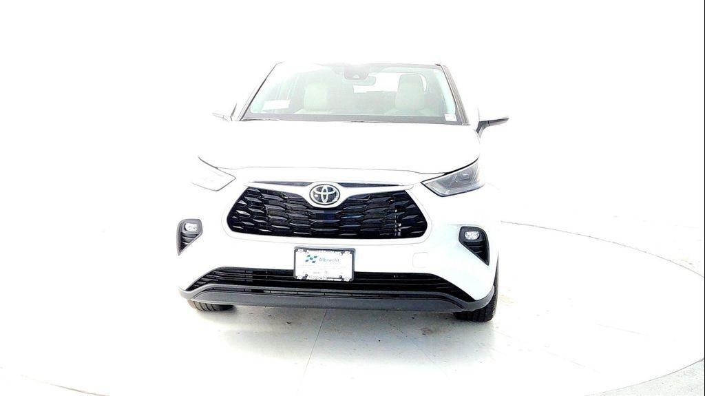 used 2023 Toyota Highlander car, priced at $36,485