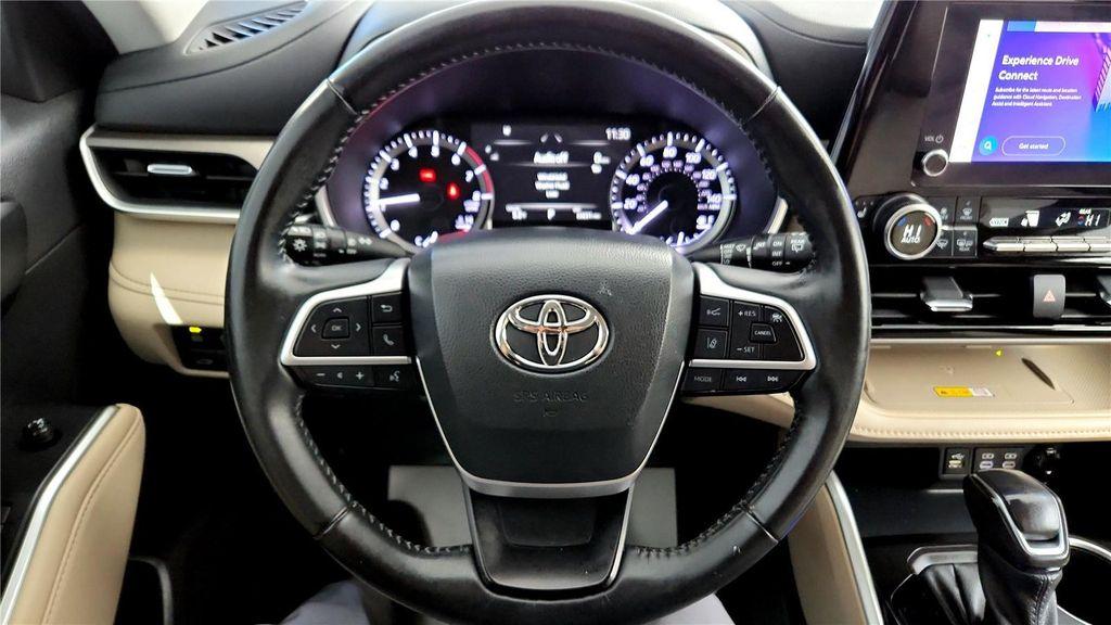 used 2023 Toyota Highlander car, priced at $36,485