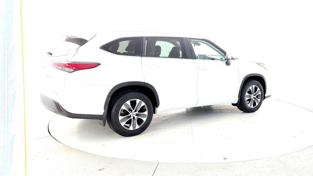used 2023 Toyota Highlander car, priced at $36,485