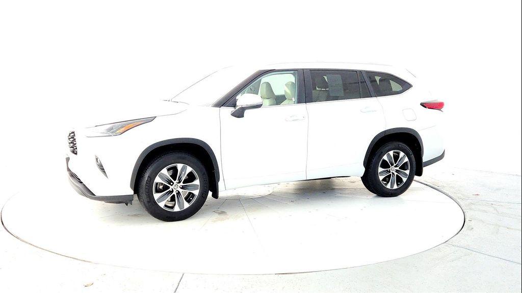 used 2023 Toyota Highlander car, priced at $36,485